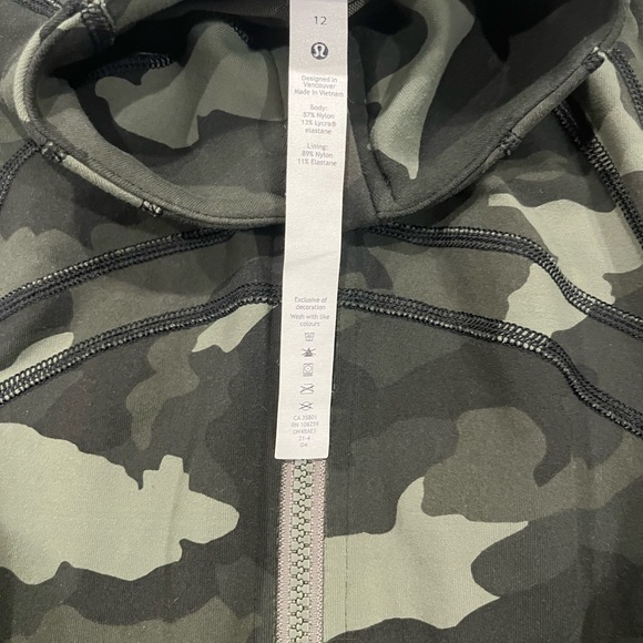 Lululemon Athletica Luon Define Jacket in 365 Heritage Camo - Picture 5 of 5